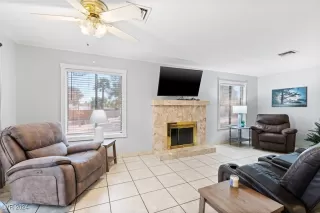 Photo #5: 2639724 Listing