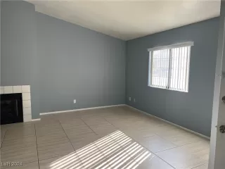 Photo #4: 2639760 Listing 