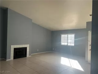 Photo #5: 2639760 Listing 