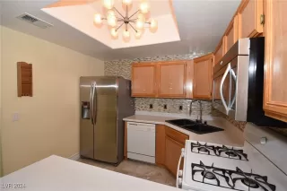 Photo #1: 2639778 Listing 