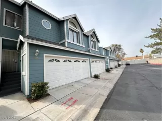 Photo #1: 2639786 Listing 