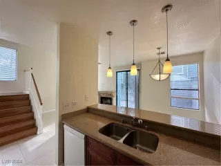 Photo #6: 2639786 Listing 