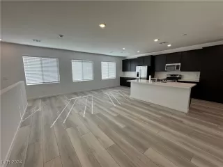 Photo #6: 2639787 Listing 