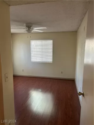 Photo #5: 2639798 Listing