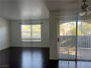 Photo #3: 2639806 Listing 