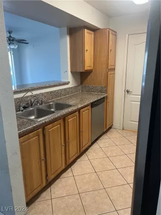 Photo #6: 2639806 Listing 