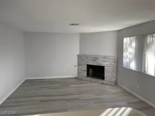 Photo #5: 2639823 Listing 