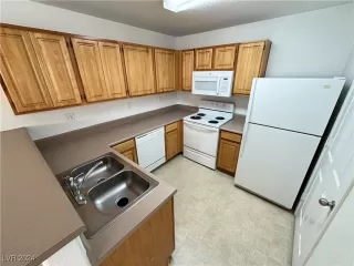 Photo #3: 2639824 Listing 