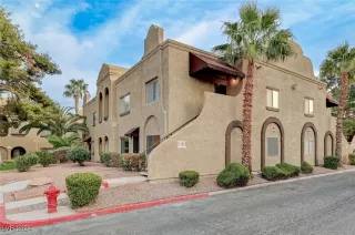 Photo #1: 2639832 Listing