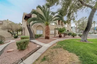 Photo #4: 2639832 Listing