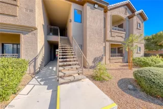 Photo #2: 2639848 Listing