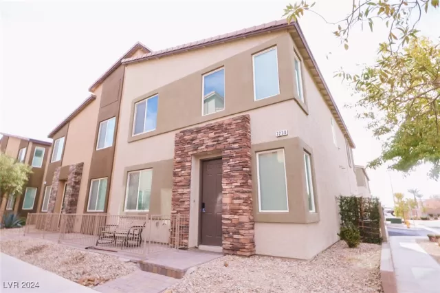 MLS: 2639862 Condo For Sale