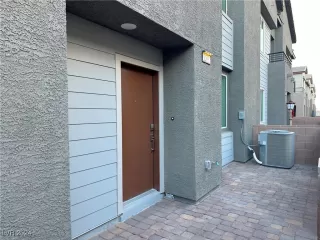 Photo #2: 2639897 Listing 