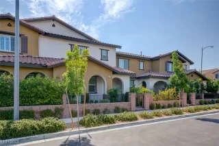 Photo #1: 2639924 Listing 