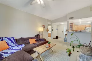 Photo #6: 2639941 Listing 