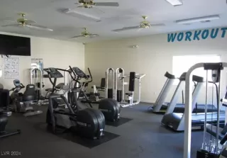 Photo #3: 2639960 Listing 