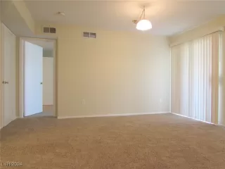 Photo #2: 2639971 Listing 