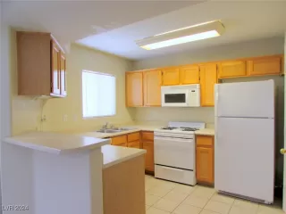 Photo #3: 2639971 Listing 