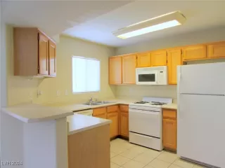 Photo #4: 2639971 Listing 