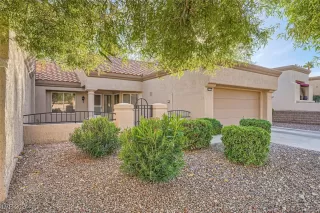 Photo #1: 2639986 Listing