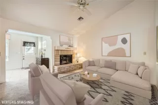 Photo #5: 2639986 Listing