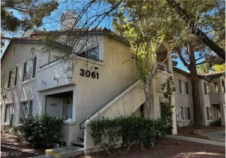 Photo #1: 2640012 Listing 