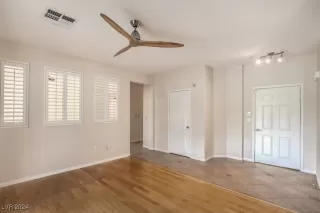 Photo #5: 2640013 Listing 