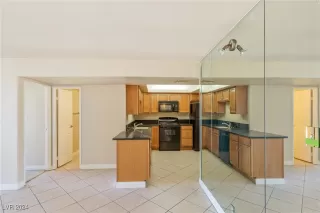 Photo #4: 2640017 Listing 