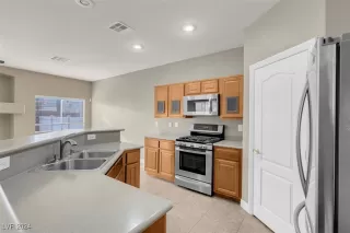 Photo #1: 2640041 Listing