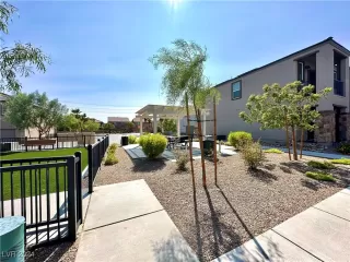 Photo #1: 2640046 Listing 