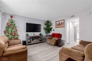 Photo #2: 2640074 Listing 