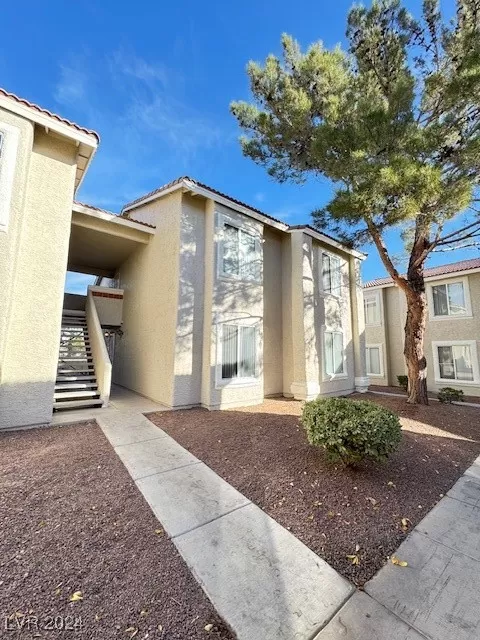 MLS: 2640097 Condo For Sale