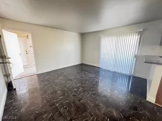 Photo #1: 2640097 Listing