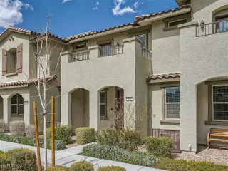 Photo #1: 2640134 Listing 