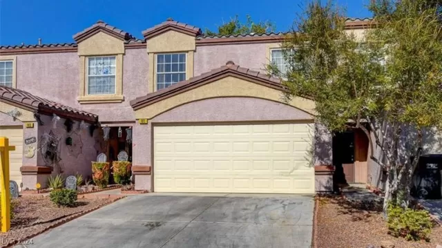 MLS: 2640139 Condo For Sale