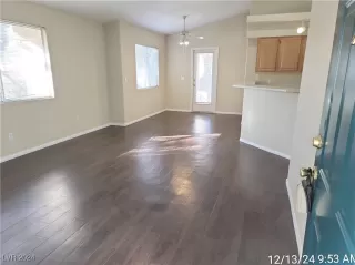 Photo #1: 2640170 Listing 