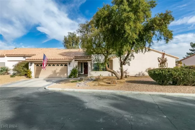 MLS: 2640171 Condo For Sale