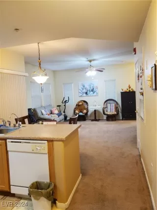 Photo #5: 2640176 Listing 