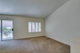 Photo #2: 2640187 Listing