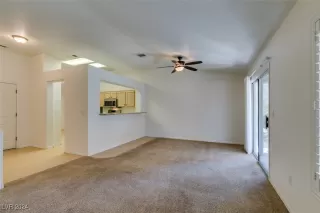 Photo #5: 2640187 Listing