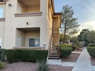 Photo #2: 2640216 Listing