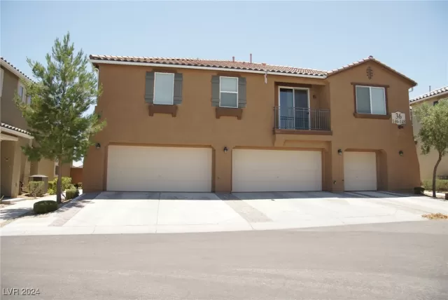 MLS: 2640223 Condo For Sale