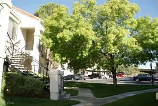 Photo #1: 2640230 Listing 