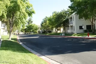 Photo #5: 2640230 Listing 