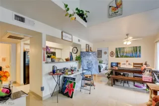 Photo #4: 2640259 Listing 