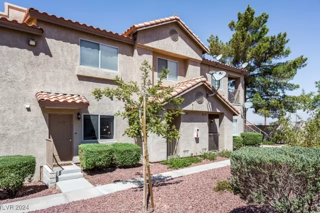 MLS: 2640275 Condo For Sale