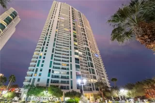 Photo #1: 2640296 Listing