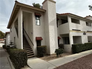 Photo #2: 2640298 Listing 