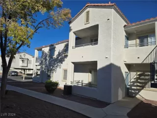 Photo #2: 2640302 Listing 