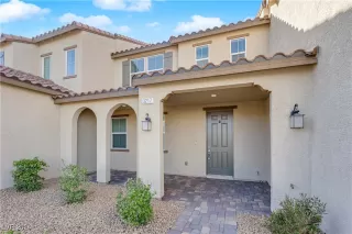 Photo #2: 2640323 Listing